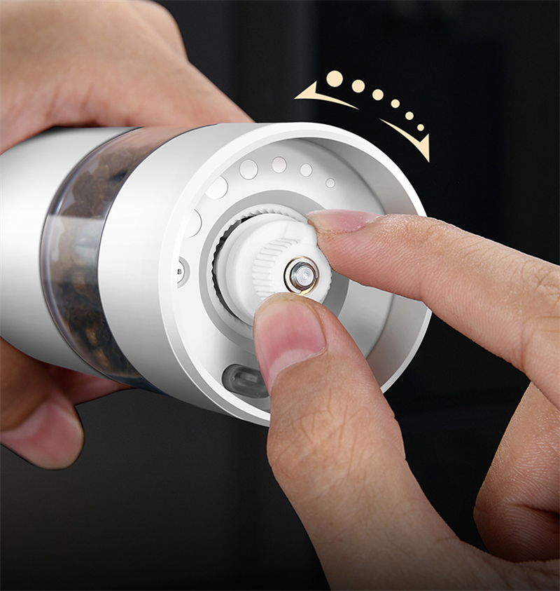 Rechargeable Electric Pepper And Salt Grinder Set